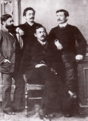 Јанко Веселиновић (седи), Владимир Јовановић, Милорад М. Петровић Сељанчица и Антун Густав Матош